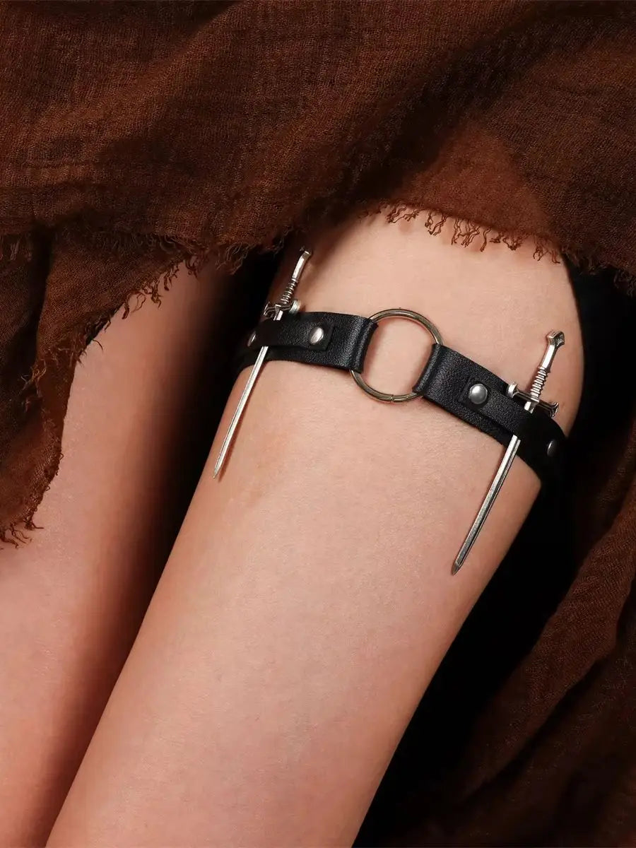 Medieval Leg Props PU Leather Punk Rivet Leggings Harness Metal Sword