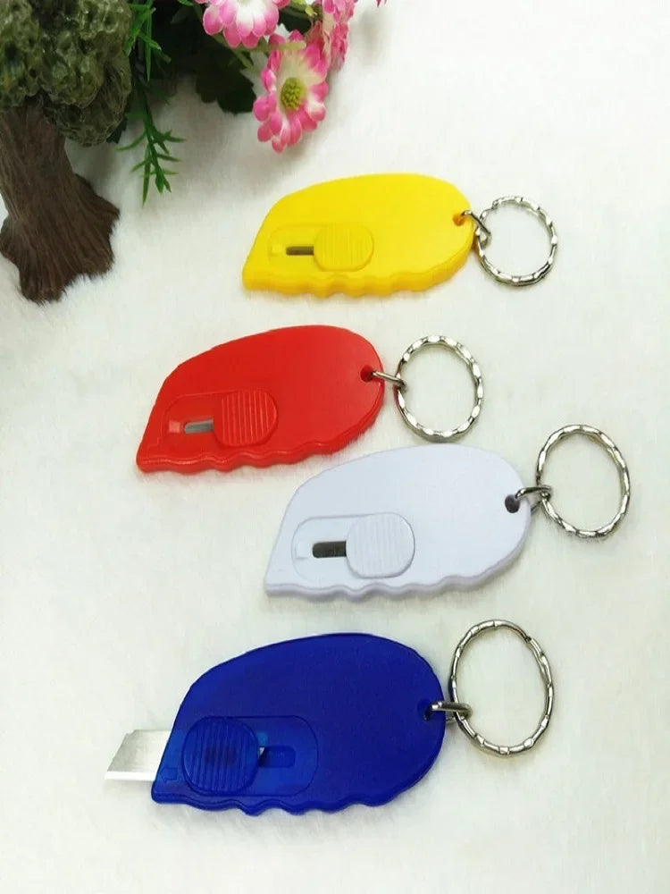 Mini Keychain Utility Knife – Portable Art Cutter & Box Opener