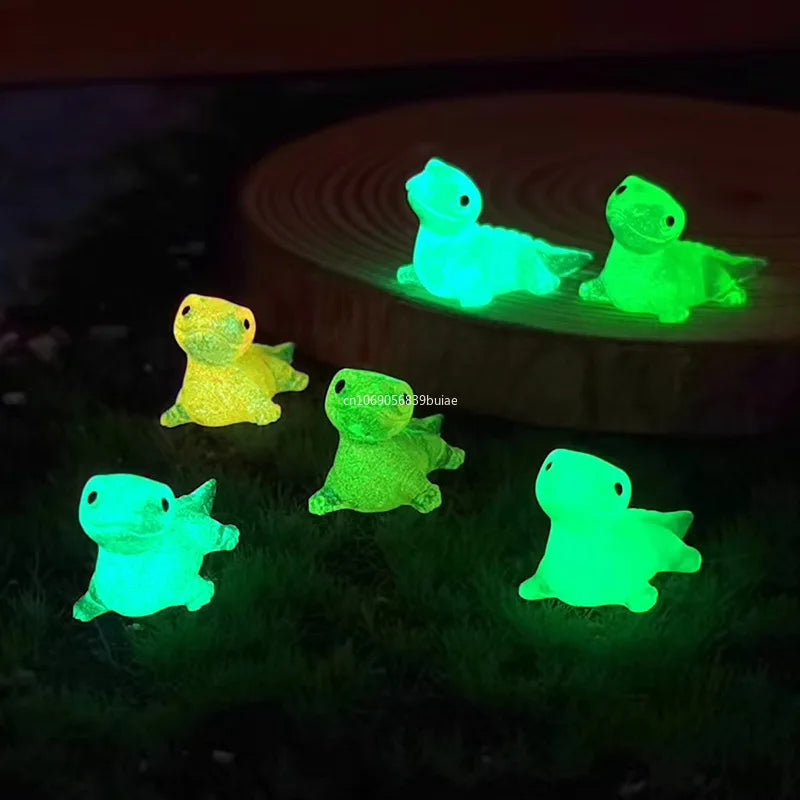 1PCS Mini Lizards Glow At Dark Vivarium DIY Accessories Mimiature Figurines Fairy Garden Decoration Kawaii Animals Ornament Peaceful Pleasures Health and Wellness