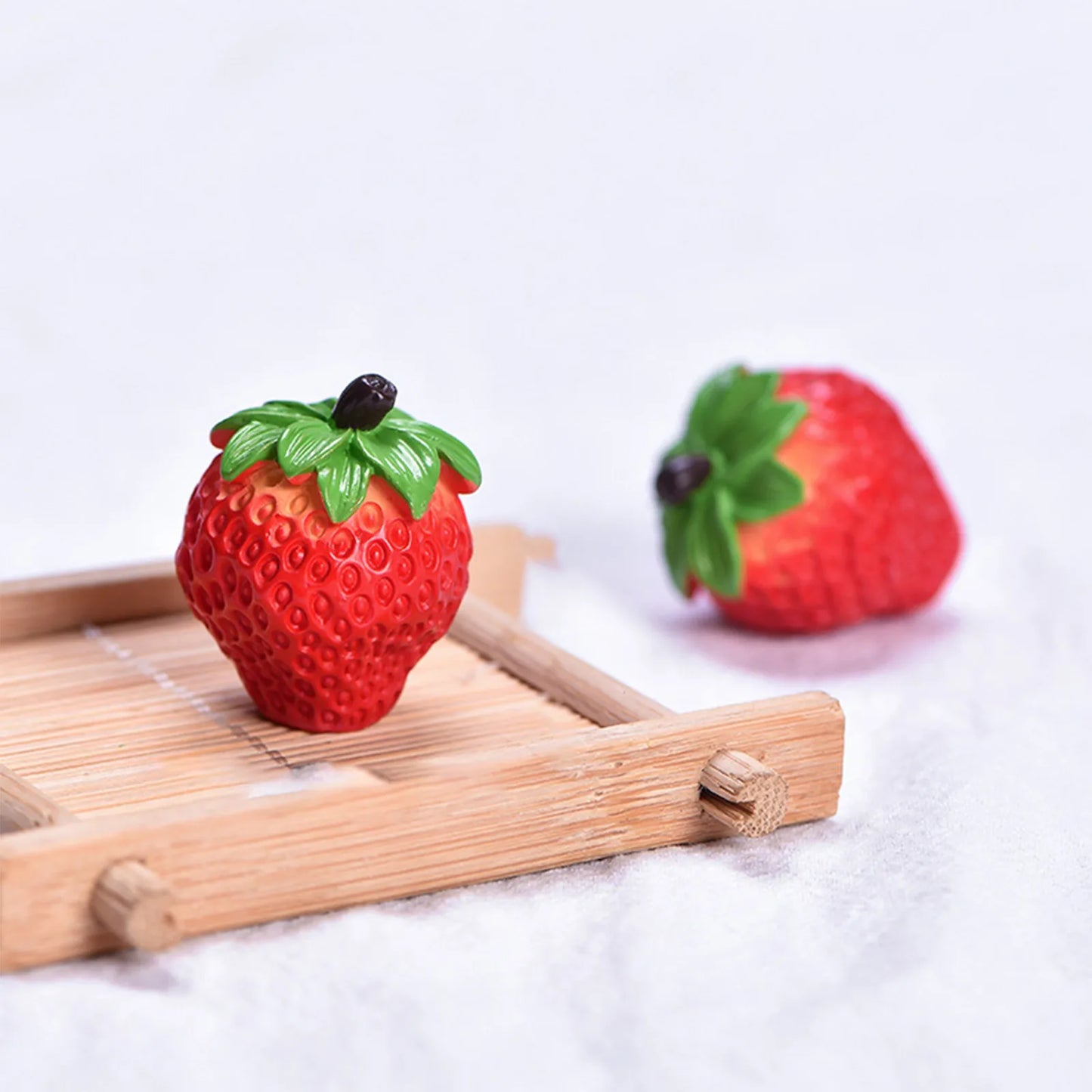Miniature Resin Fruit Figurines – Litchi & Strawberry Desk Decor