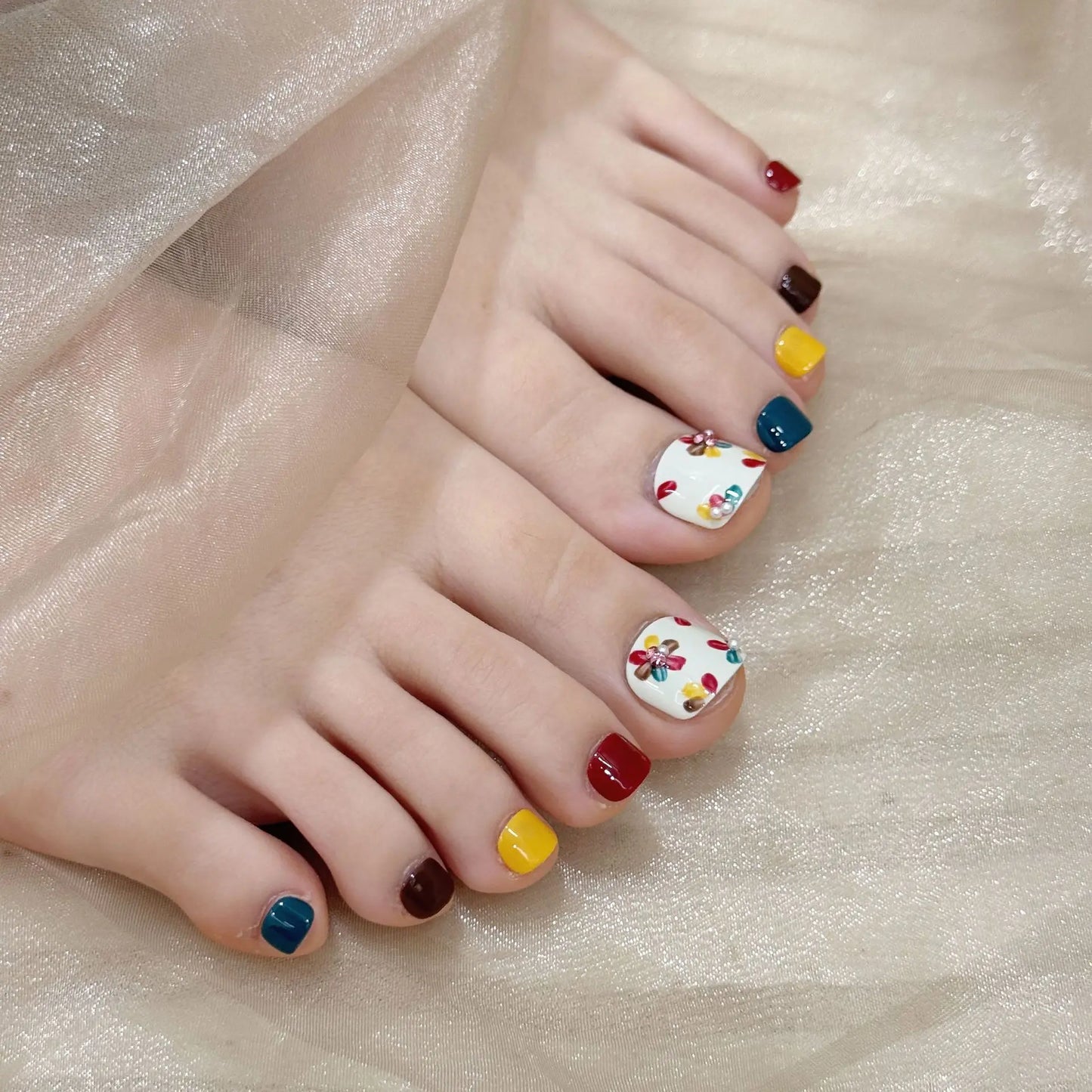 12pcs Press-On Toenails Floral Aurora Sequin Design | YADORNOS
