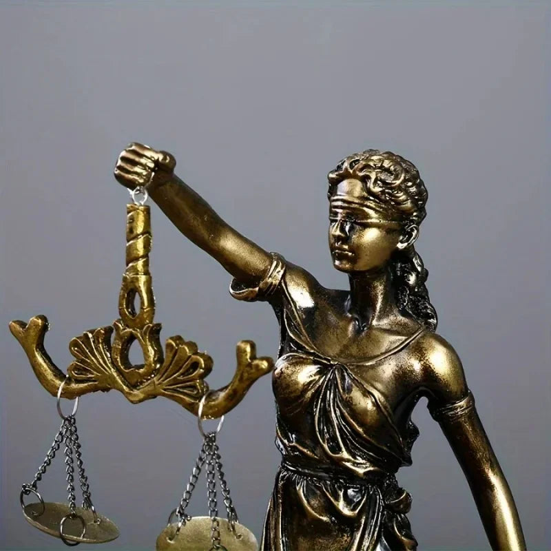 9.5X5X19cm Creative Retro Round bottom Justice Goddess Statue Lawyer Office Ornament Gifts Home Living room Sculpture Desk Decor Peaceful Pleasures Health and Wellness