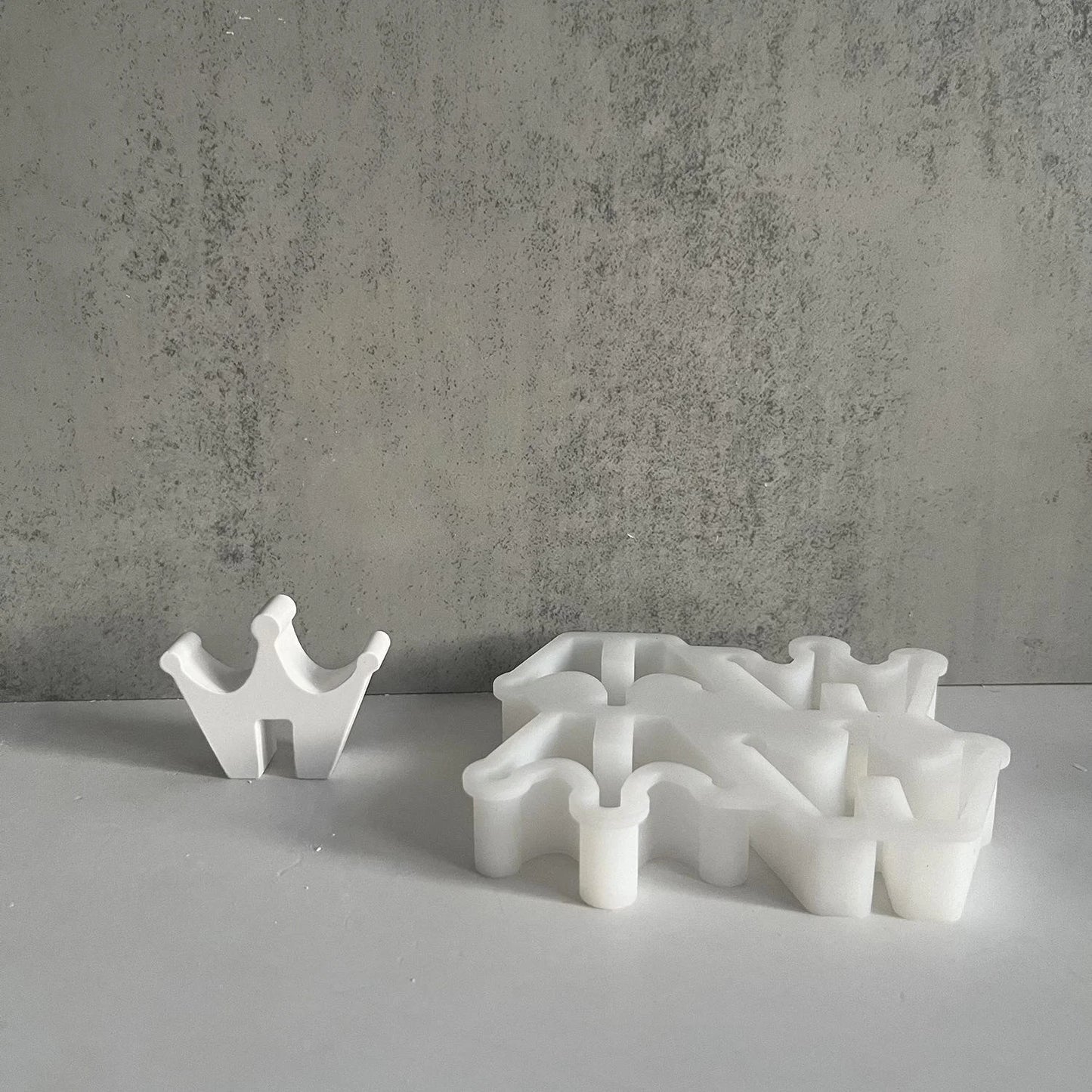 DIY Concrete Crown Candle Holder Mold Handmade Candlestick Silicone