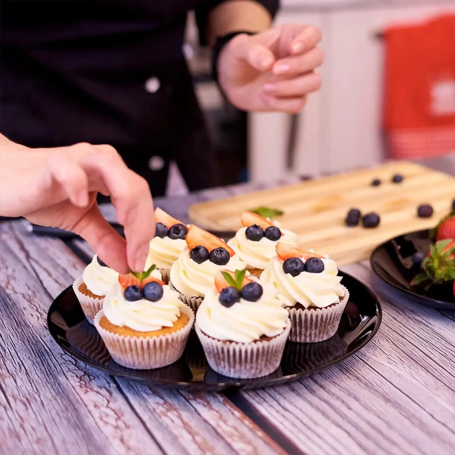 1000-Pack Greaseproof Cupcake & Muffin Liners – Food-Grade Paper Baking Cups, Oven Safe to 428°F