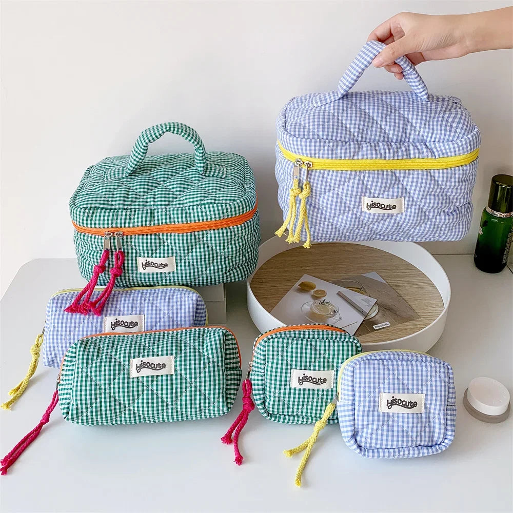 3-Piece Plaid Cosmetic Bag Set – Large Capacity Toiletry Organizer