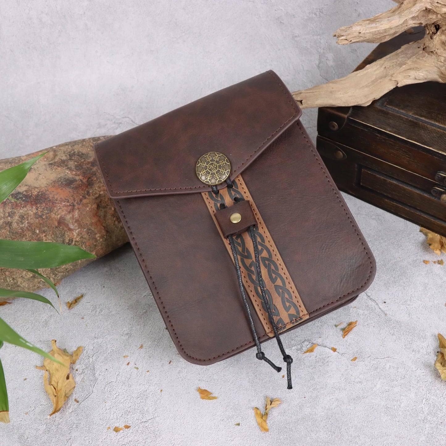 Medieval Renaissance Faux Leather Waist Bag Circular Waistband