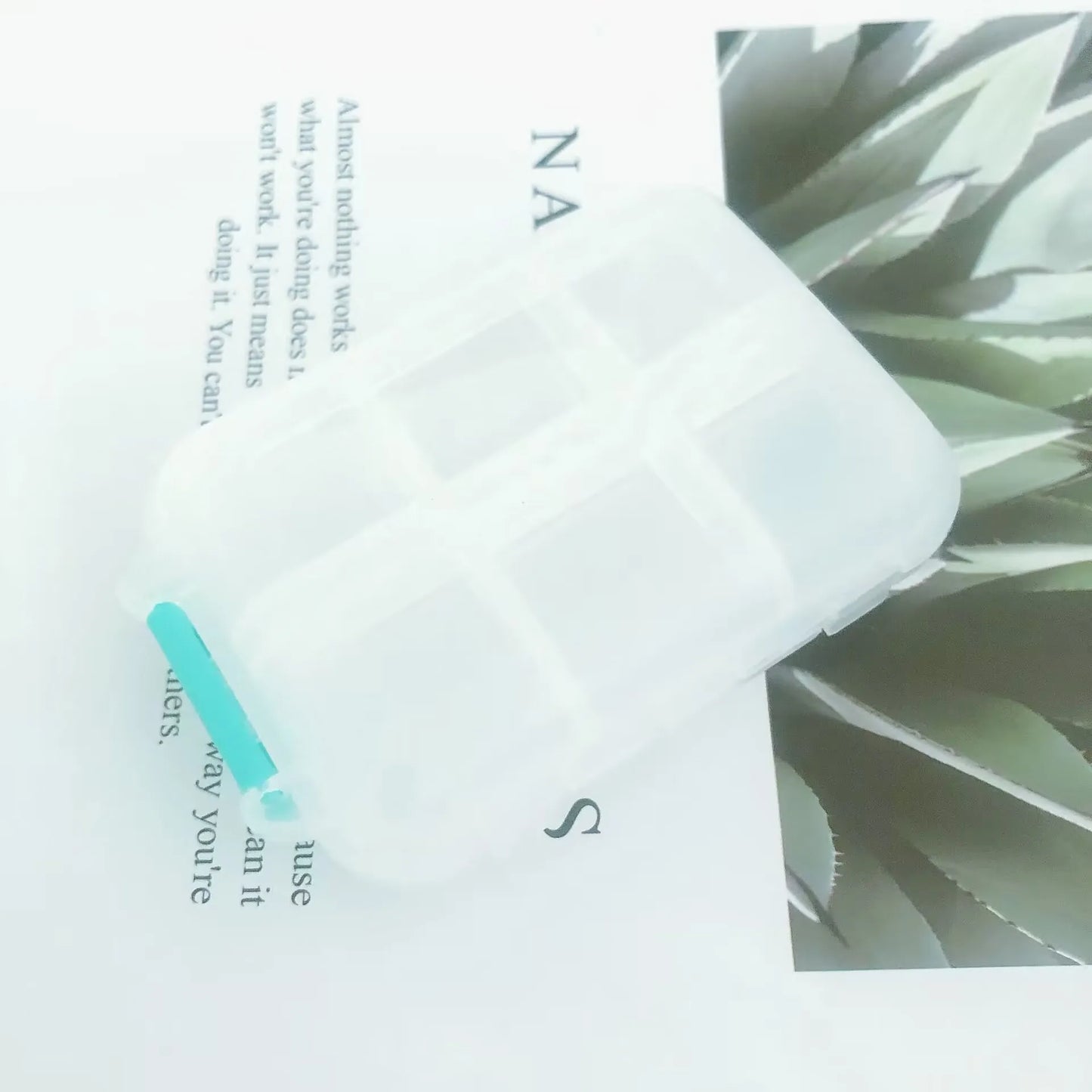 Portable Travel Pill Organizer – 12-Compartment Moisture-Proof