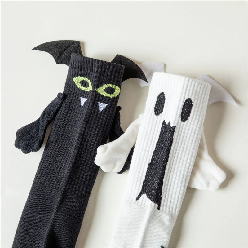 Halloween socks: Ghost Magnetic Hand-holding socks, fashionable, cute and funny bat socks, mid-calf socks Peaceful Pleasures Health and Wellness