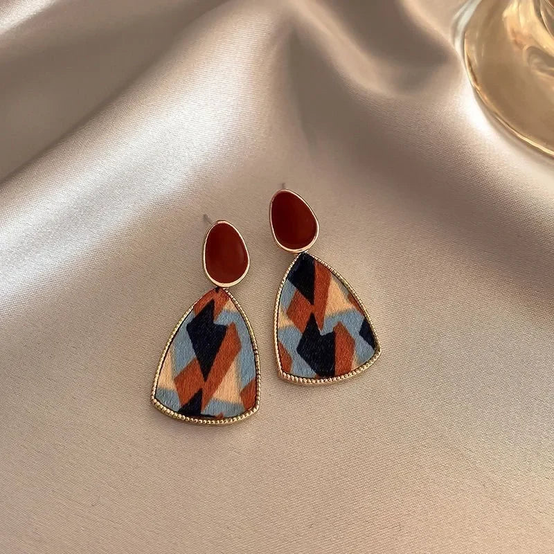 French Retro Burgundy Heart Stud Earrings | S925 Silver Needle