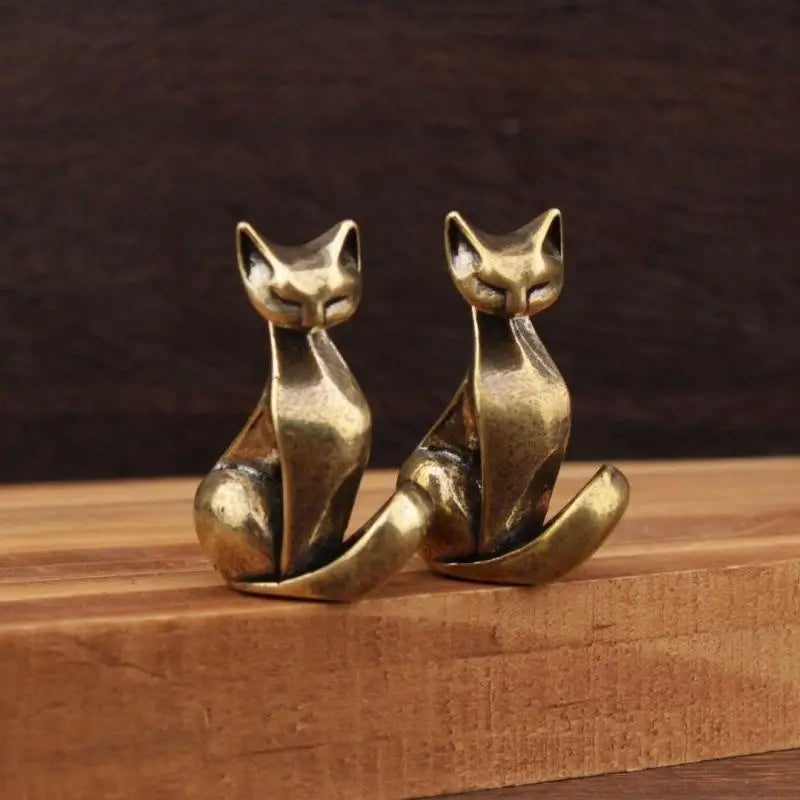 Brass Cat Figurine – Small Vintage Desk Statue & Gift Idea
