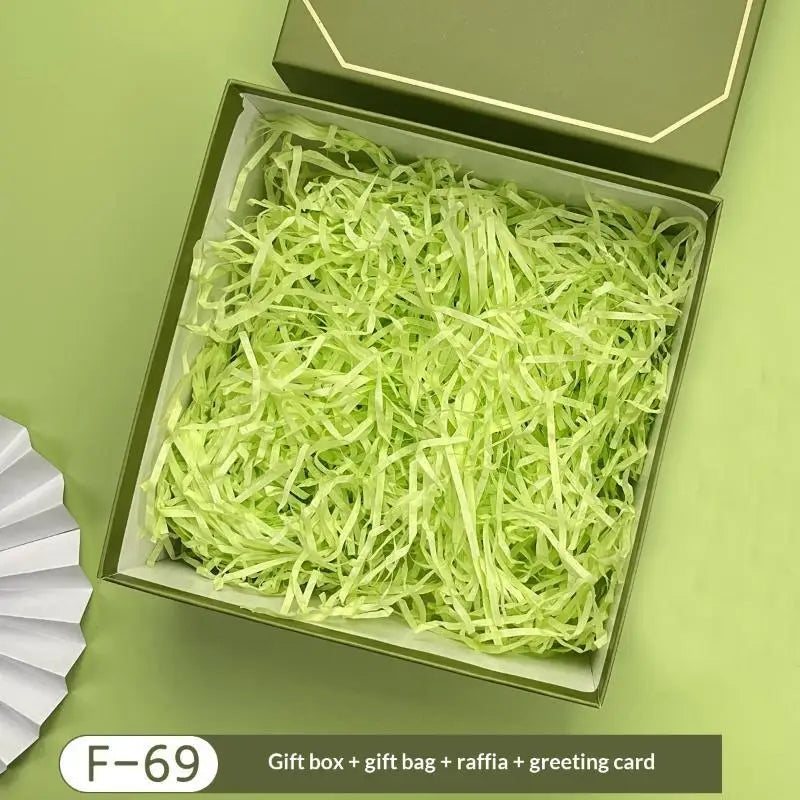 Green Gift Set – Glass Tumbler, Soft Towel & UPF 50+ Sun