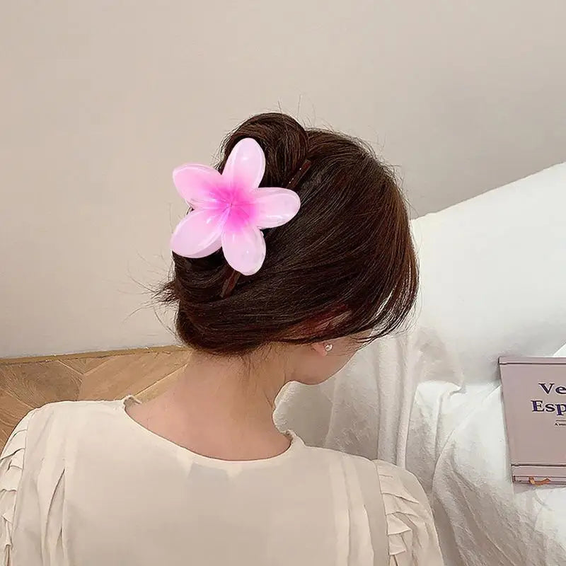 Hawaiian Flower Claw Clip – Colorful Resin Hair Clip for Women