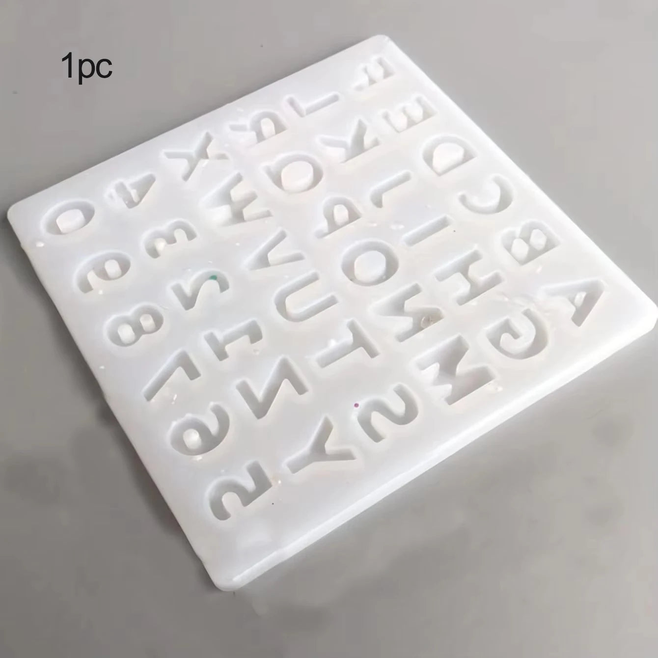 26-letter and Number Mold Mirror Surface Epoxy Silicone Mold New Personality DIY Mobile Phone Pendant Accessory Decoration Tool Peaceful Pleasures Health and Wellness white 1pc