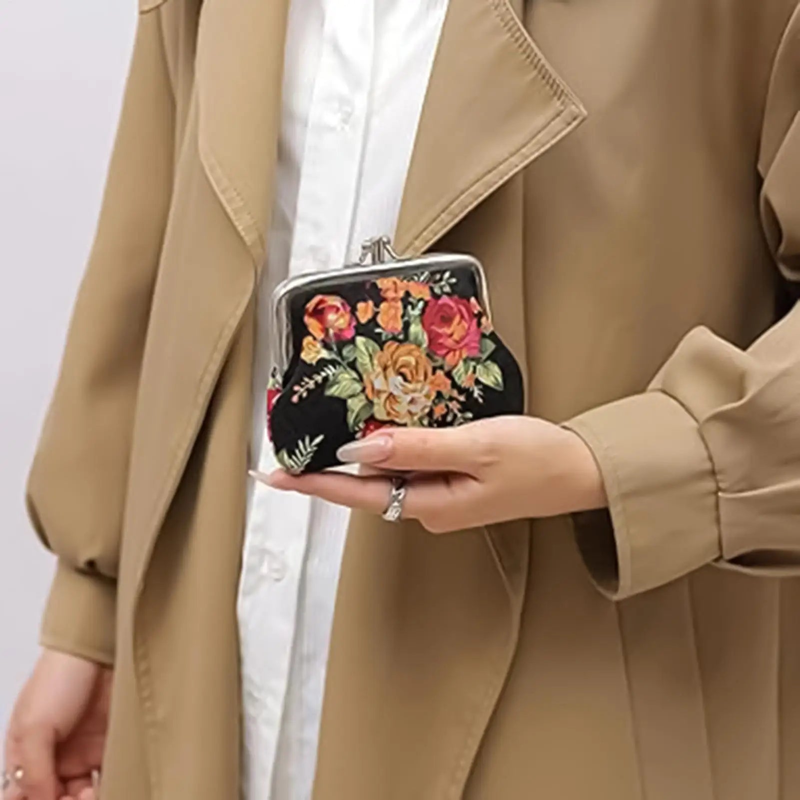 Vintage Kiss Lock Coin Purse Floral Change Wallet Small Money Bag for Women, Party Card Key Jewelry Beach Travel Shopping Peaceful Pleasures Health and Wellness