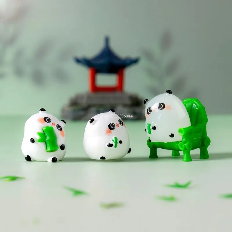1Pcs Panda Resin Figurine Animal Model DIY Home Decor Miniature Fairy Garden Decoration Accessories Modern Desk Decoration Peaceful Pleasures Health and Wellness