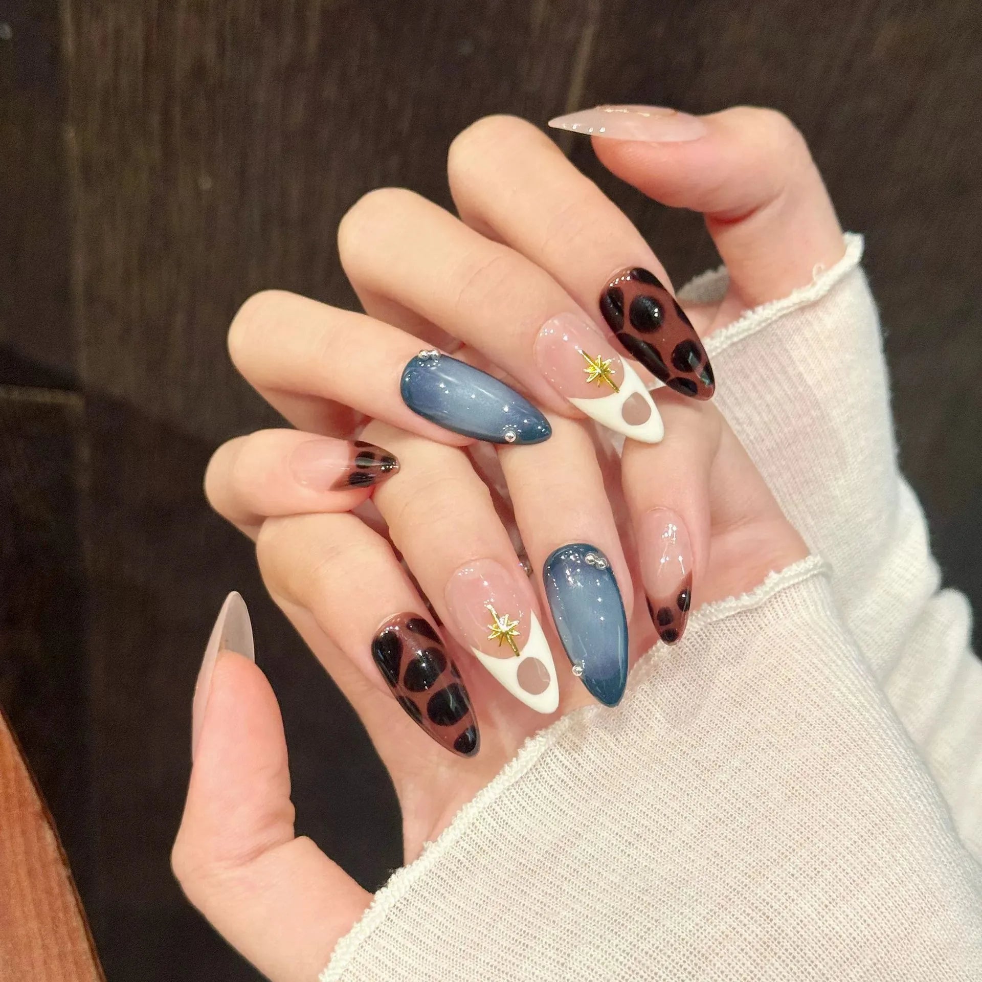 10pcs Handmade Ins Style Press on Nails Gold Stars Decor Y2K Fake Nail Almond Tips Wearable 3D French Leopard False Nails Long Peaceful Pleasures Health and Wellness