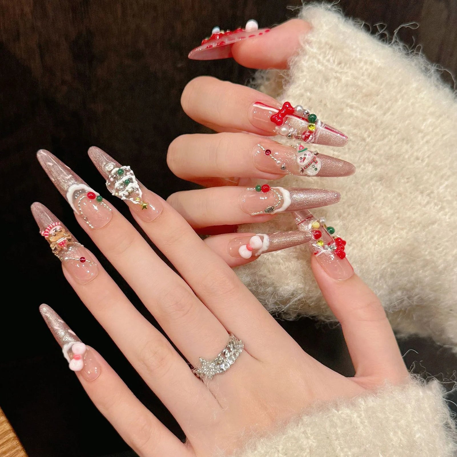 10PCS Handmade Christmas Press on Nails 3D Pearl Wreath Decor Fake Nail Tips Wearable Long Red Green False Nails Almond Fashion Peaceful Pleasures Health and Wellness