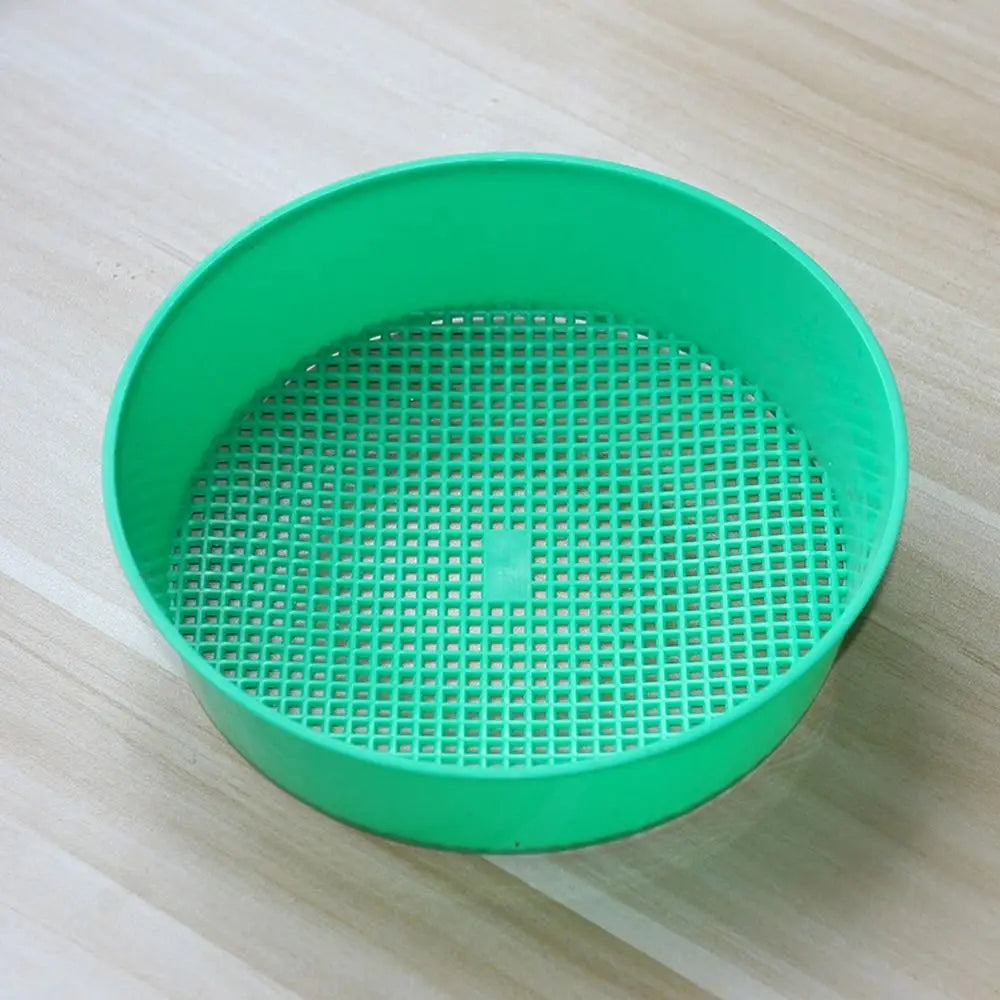 Portable Plastic Garden Soil Sieve – Washable Seedling Sifter