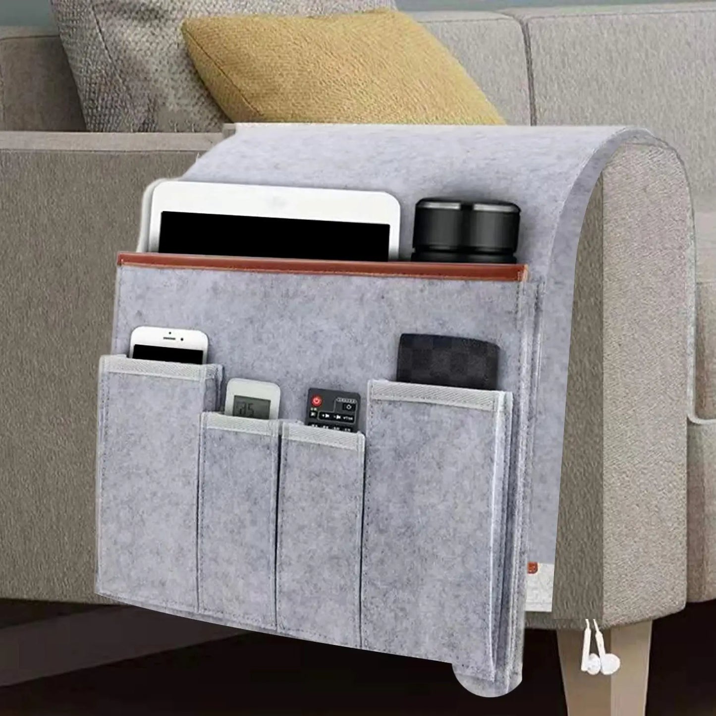 Non-Slip Sofa Armrest Organizer – 5-Pocket Storage Pouch