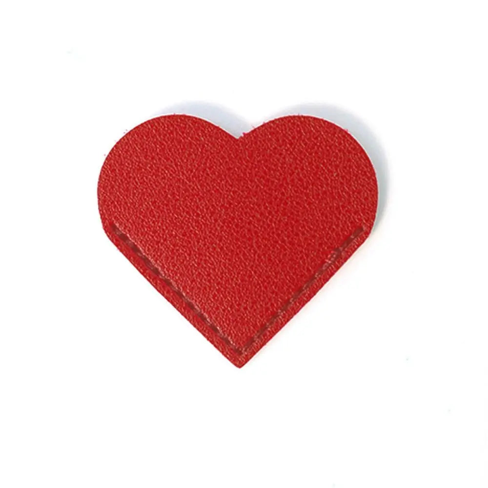 Portable Heart-shaped Corner Page Marker Vintage Multicolor Leather Bookmark Durable Handmade Book Page Marker Students Peaceful Pleasures Health and Wellness red