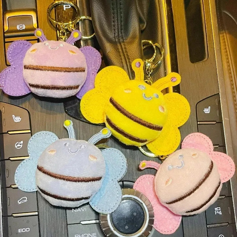 Cute Plush Bee Keychain – Soft Cartoon Bag Charm & Gift