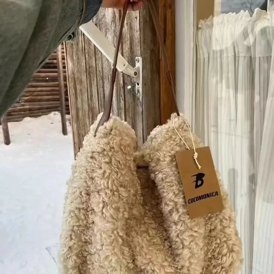 Autumn Winter New Lamb Wool Tote Bag Loose Plush Shoulder Bag Large Capacity Furry Crossbody Bag Fashionable and Versatile New Peaceful Pleasures Health and Wellness