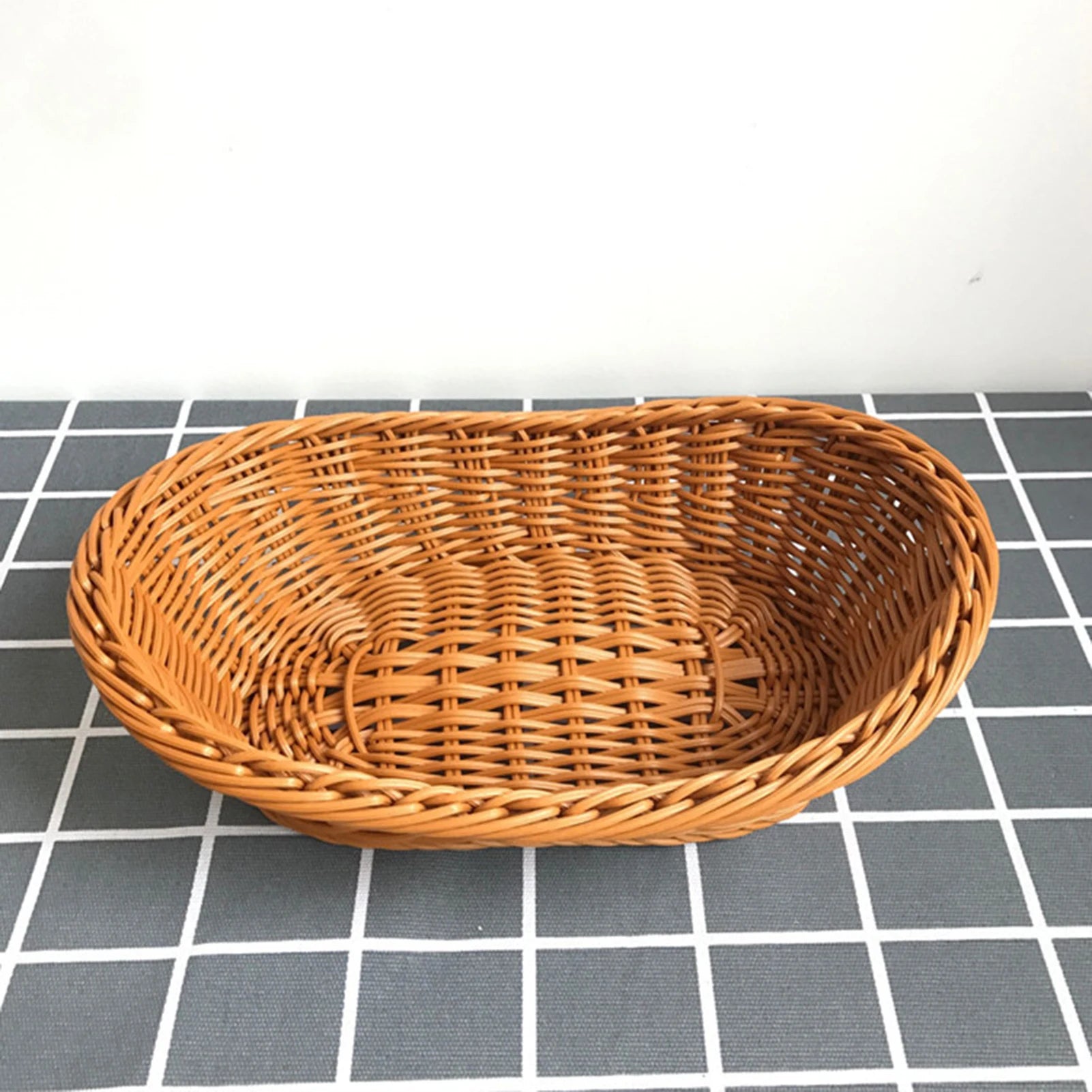 Simulation Hand Woven Rattan Basket Stylish Woven Fruit Candy Cake Food Serving Basket Tray for Restaurant Kitchen Table Peaceful Pleasures Health and Wellness 19x13x7.5cm