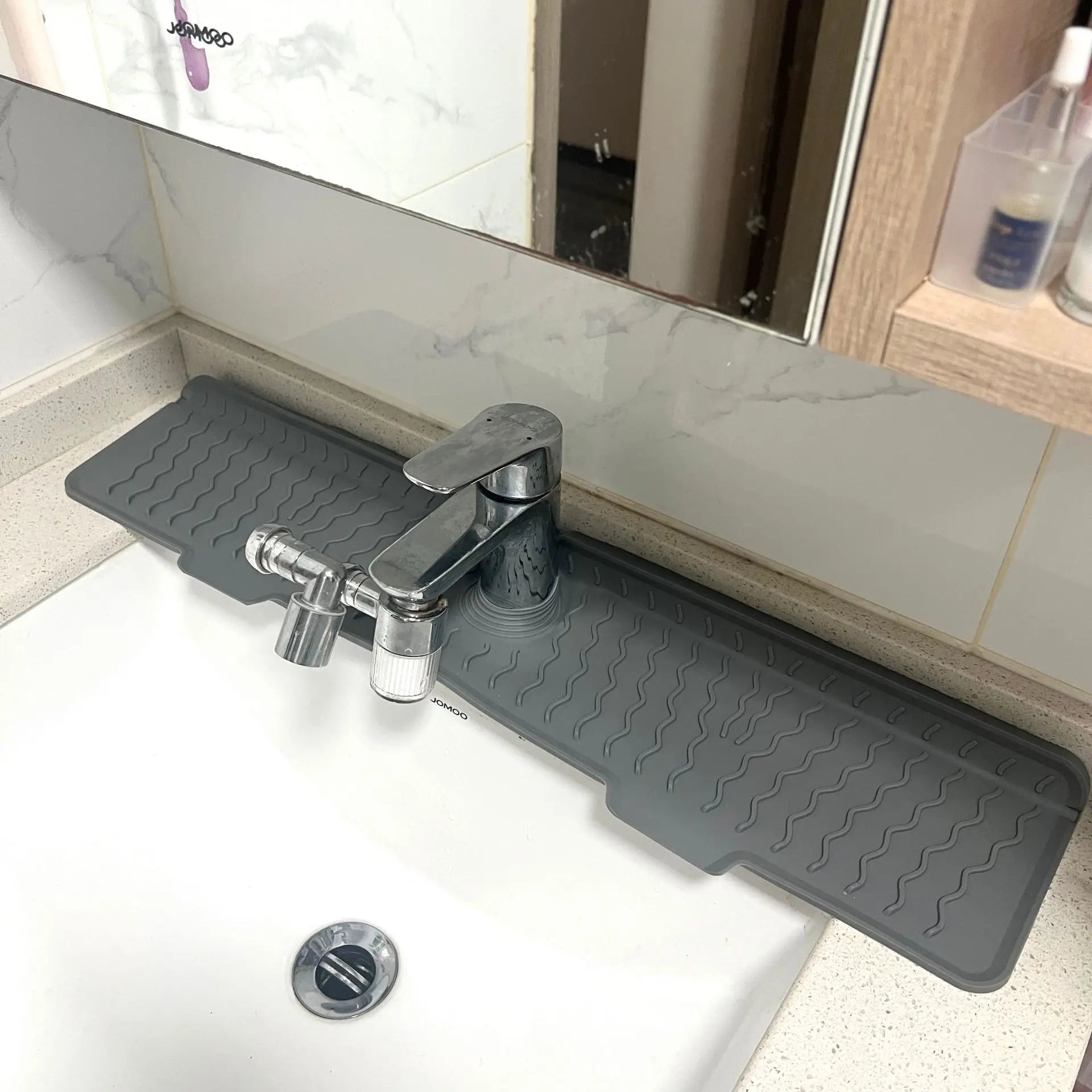 1-Piece Black Wavy Pattern Long Food-Grade Silicone Draining Mat for Kitchen and Bathroom, Faucet Splash-Proof Sink Mat, Long Strip, Foldable, Perfect for Sinks, Durable, Non-Slip, Sink Mat with Inclined Drainage Design Peaceful Pleasures Health and Wellness