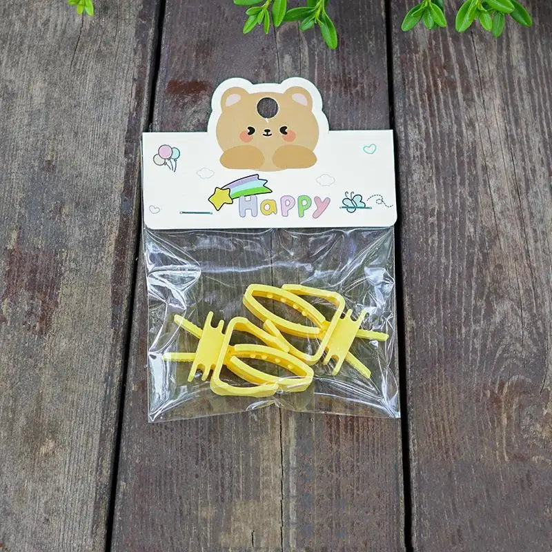 Bird Cage Food Clip Holder – Parrot Fruit & Veggie Feeder 2/4 Pack