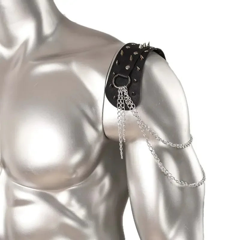 UYEE Unisex Synthetic Leather Shoulder Armor Rivet Details Chain