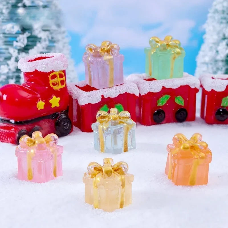 1pcs Luminous Mini Christmas Gifts Box Decoration Accessories Moss Landscape Ornaments Diy Dollhouse Miniatures Figures Kawaii Peaceful Pleasures Health and Wellness