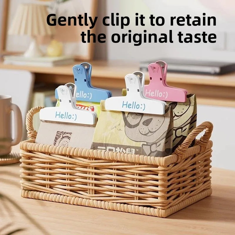 [Color random] 3Pcs Magnetic Clip kitchen Food Snack sealing seasoning Plastic Clip Office Supply for Documents Bills Stationery Peaceful Pleasures Health and Wellness
