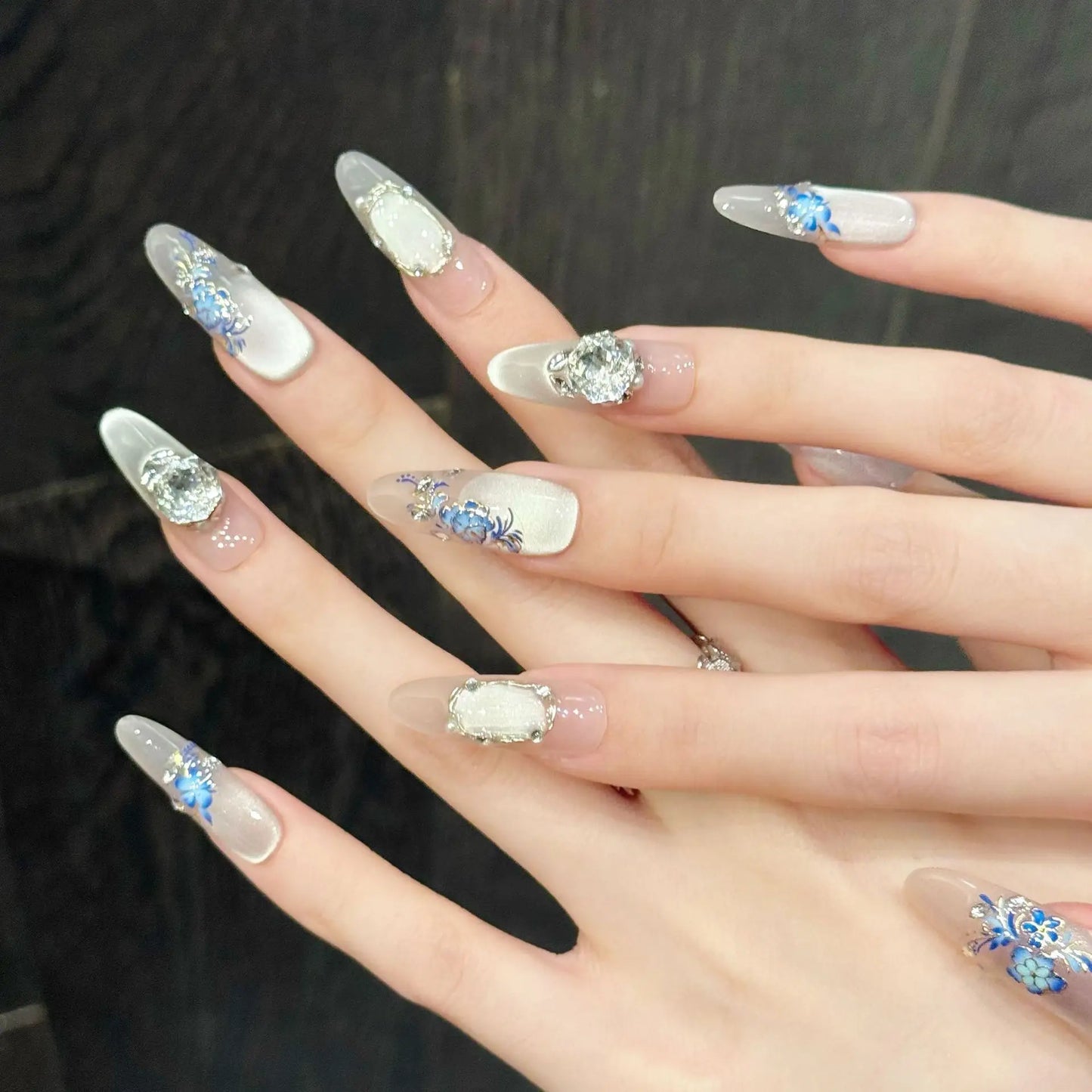 Luxury Diamond Press On Nails | Cat's Eye Gold Flower Manicure