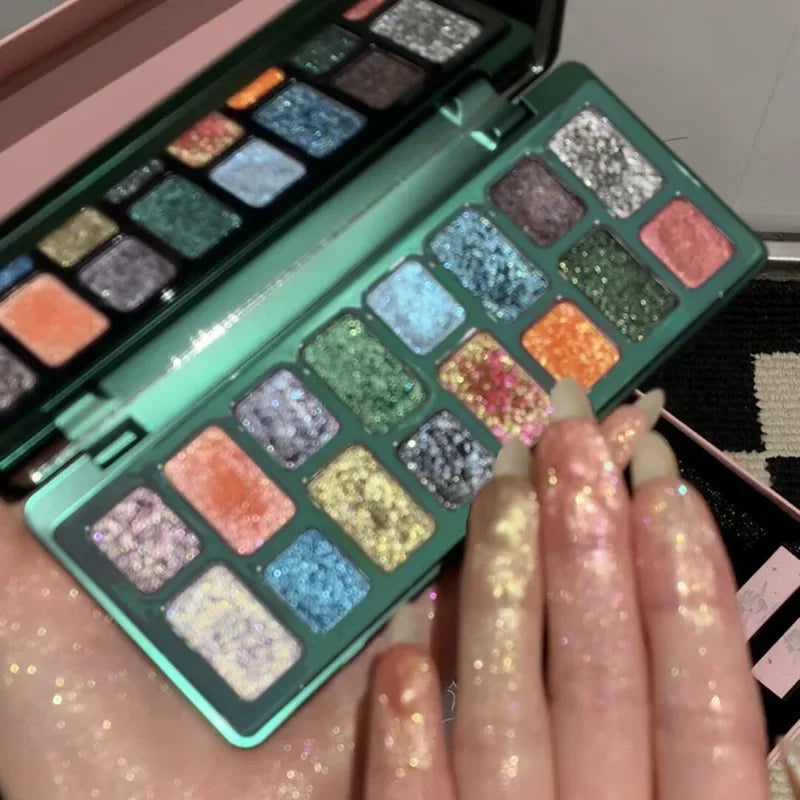 DIKALU 16 Color Shimmer Glitter Eyeshadow Palette | Smoky