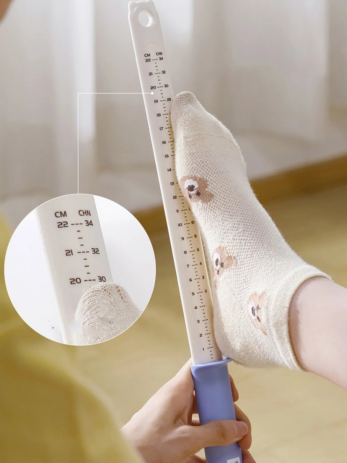 1Pcs 2-in-1 Sdjustable Shoe Horn With Measuring Function Home Use No-bend Shoe Lifter Wear Shoes Without Bending Over Peaceful Pleasures Health and Wellness