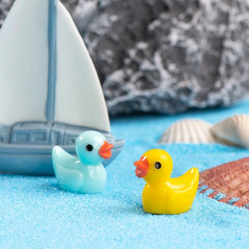 1pcs Resin Mini Ducks Ornament Miniature Figures Tiny Duck Handicraft Micro Landscape Dollhouse Decoration Accesories decoração Peaceful Pleasures Health and Wellness