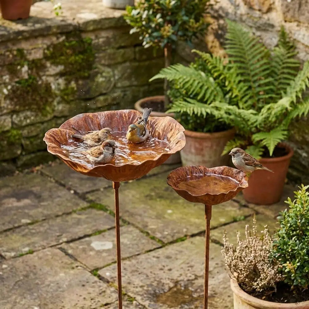 Flower Shape Rustic Metal Bird Bath – Vintage Iron Garden Stake