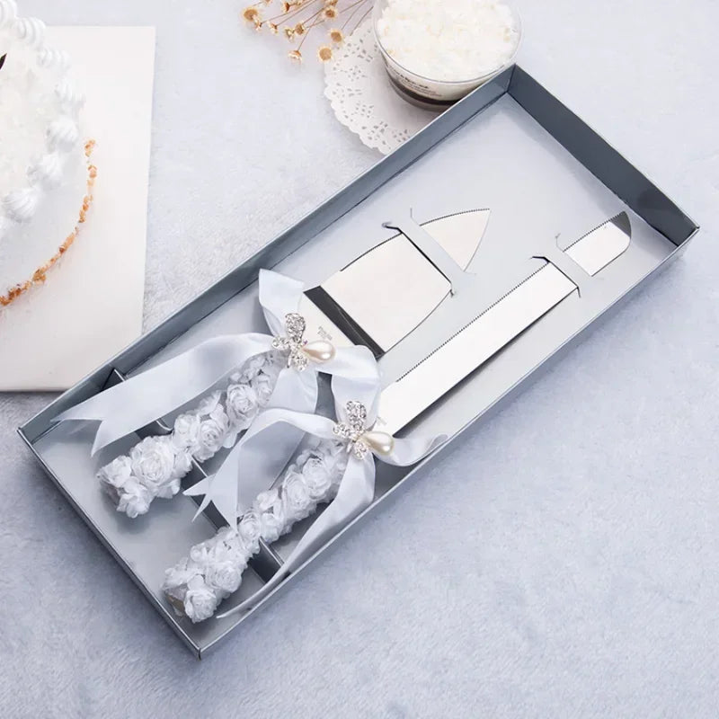 European Knife and Fork Set Gift Cake Knife and Spatula Diamond Bow Design Luxurious Wedding Souvenir Peaceful Pleasures Health and Wellness