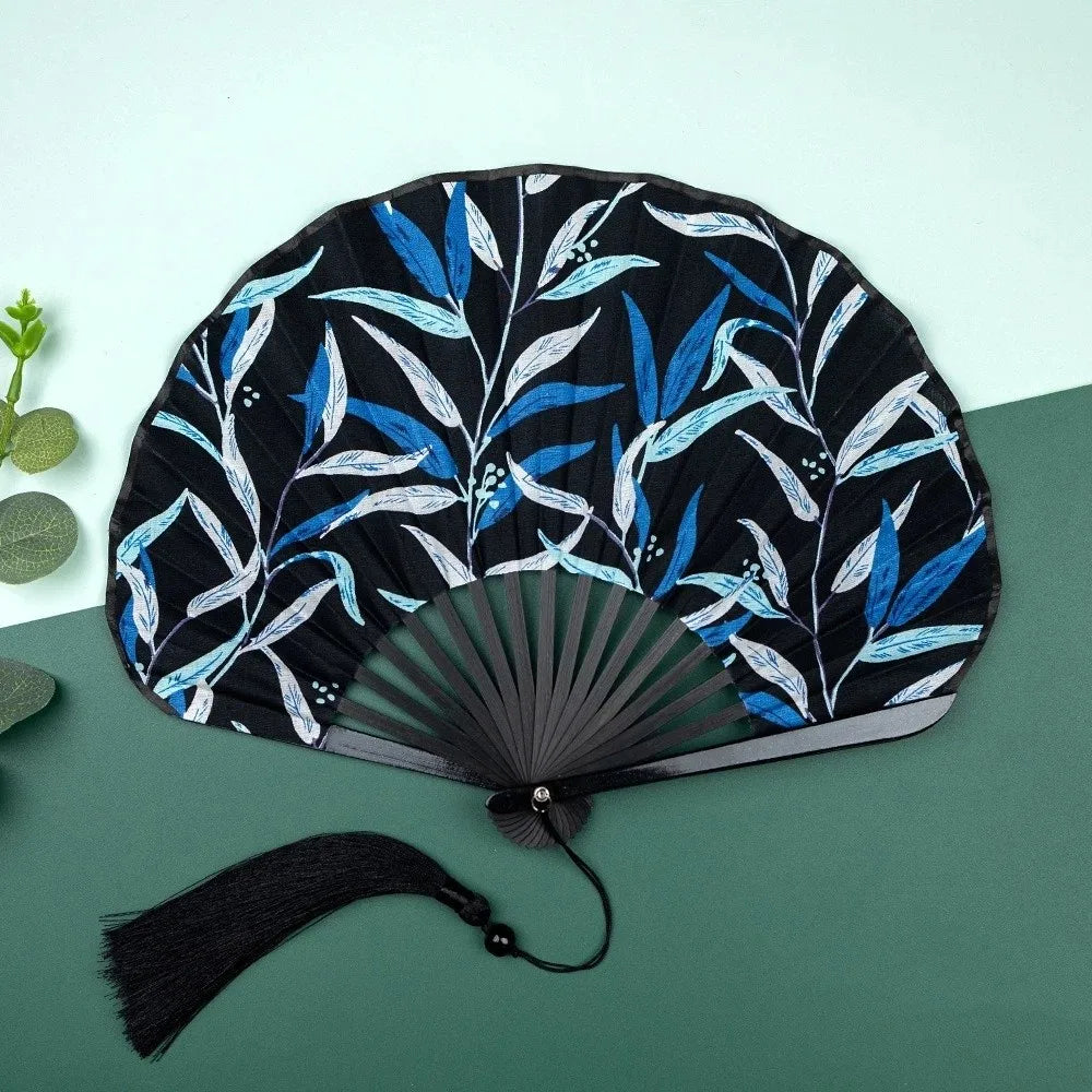 Retro Mini Shell Fan – Chinese Style Handheld Fan with Tassel