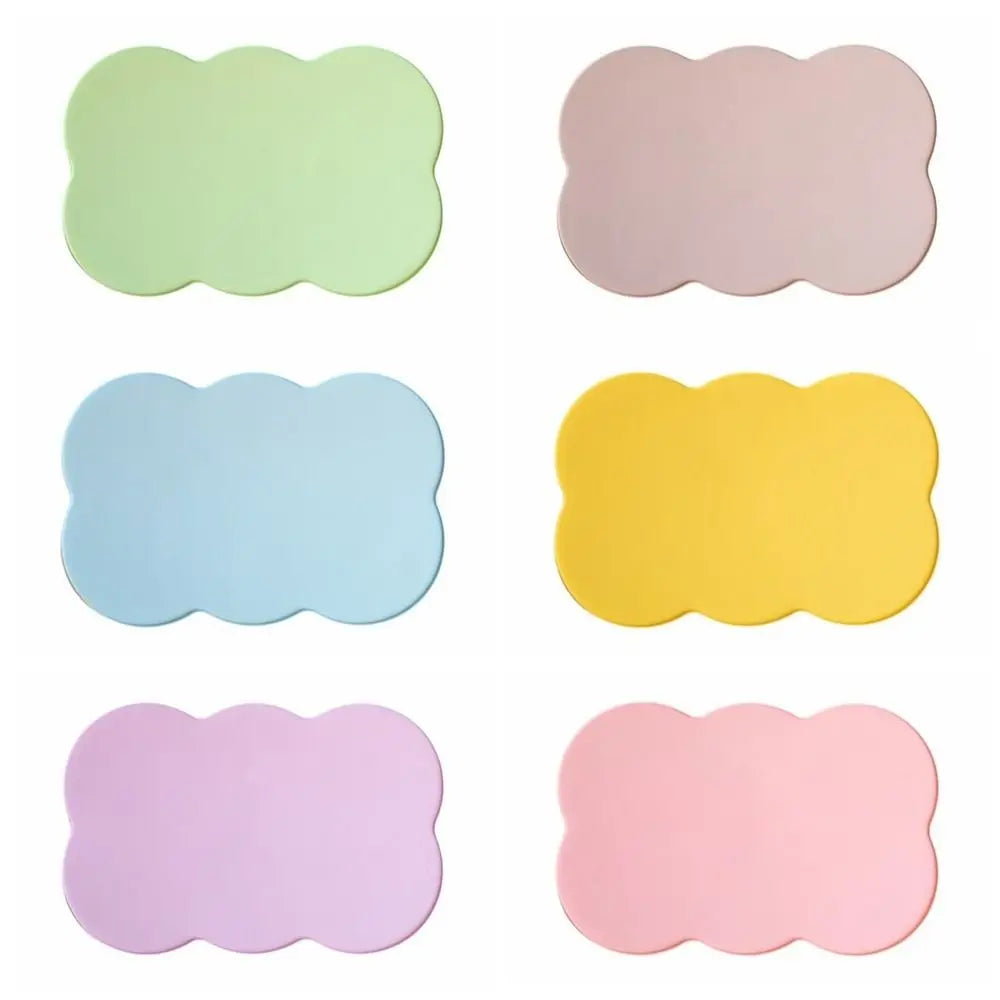 Silicone Pet Feeding Mat – Non-Slip Waterproof Cat & Dog Bowl Pad