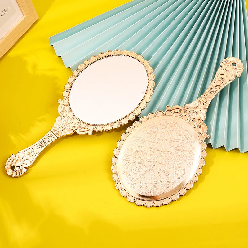 Rose Gold Portable Vintage Makeup Mirror Hand Hold Oval Round Mirror Noble Restore Ancient Ways Court Mirror Beauty Tool Peaceful Pleasures Health and Wellness