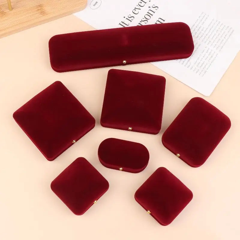 Red Flocking Gold Buckle Jewelry Box Pendant Ring Necklace Earring Bracelet Display Storage Box Packaging Box Wedding Rings Box Peaceful Pleasures Health and Wellness