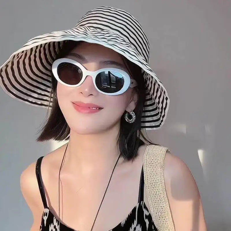 Striped Wide Brim Sun Hat – Lightweight Fisherman Cap for Women