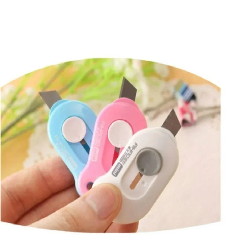 Mini Utility Knife Portable Hook Design Box Cutter Stationery Office
