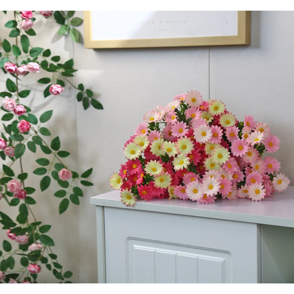15-Head Faux Silk Daisy Bouquet | Wedding & Home Decor