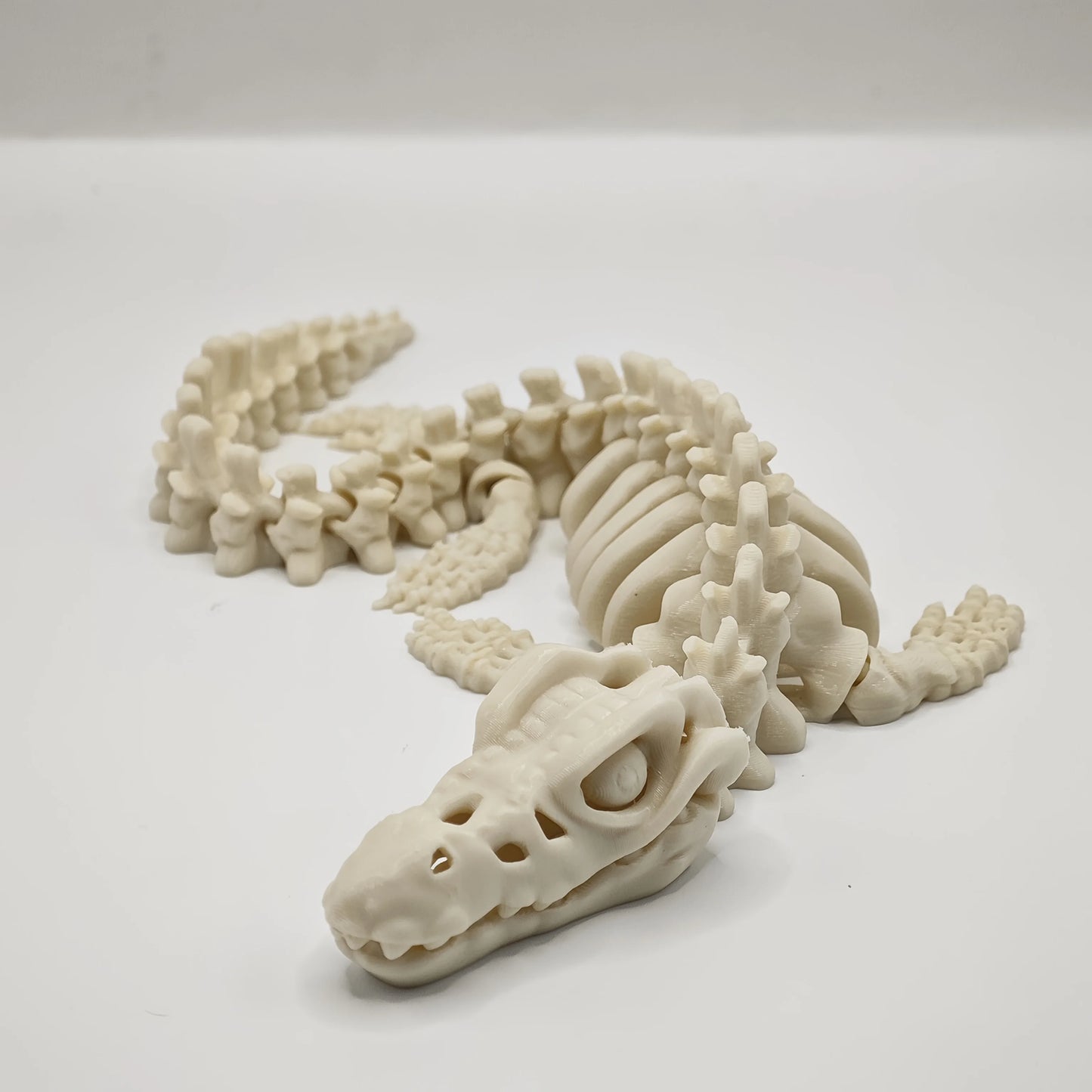 1 Piece Realistic Mosasaurus Skeleton Replica Aquarium Decoration Large Dinosaur Skeleton Model with White Fins and Tail for Fish Tank Decoration Marine Reptile Display Paleontology Themed Gift Suitable for Collectors and Aqu Peaceful Pleasures Health and Wellness