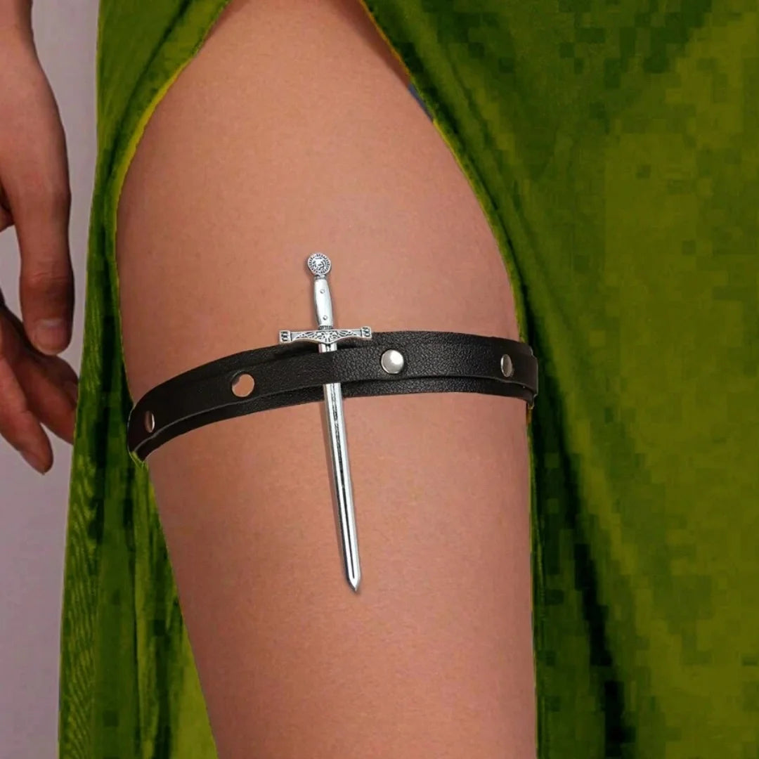 Medieval Leg Props PU Leather Punk Rivet Leggings Harness Metal Sword