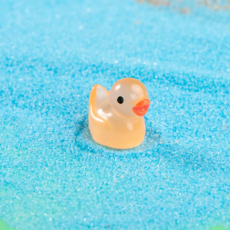 1pcs Resin Mini Ducks Ornament Miniature Figures Tiny Duck Handicraft Micro Landscape Dollhouse Decoration Accesories decoração Peaceful Pleasures Health and Wellness Luminous orange