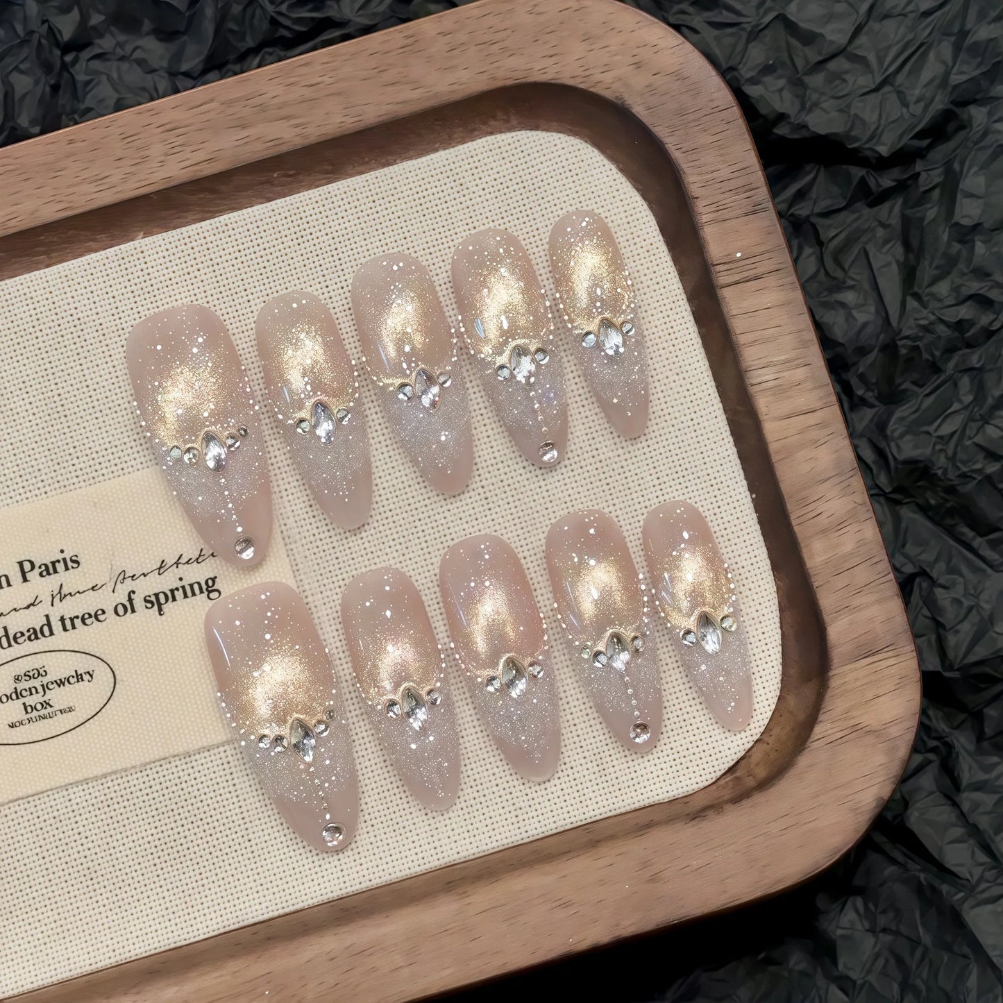 10pcs Handmade Nude Cat Eye Press on Nails Shiny Sequins Design Fake Nails Wearable Short Almond Sweet Korean False Nail Tips Peaceful Pleasures Health and Wellness L