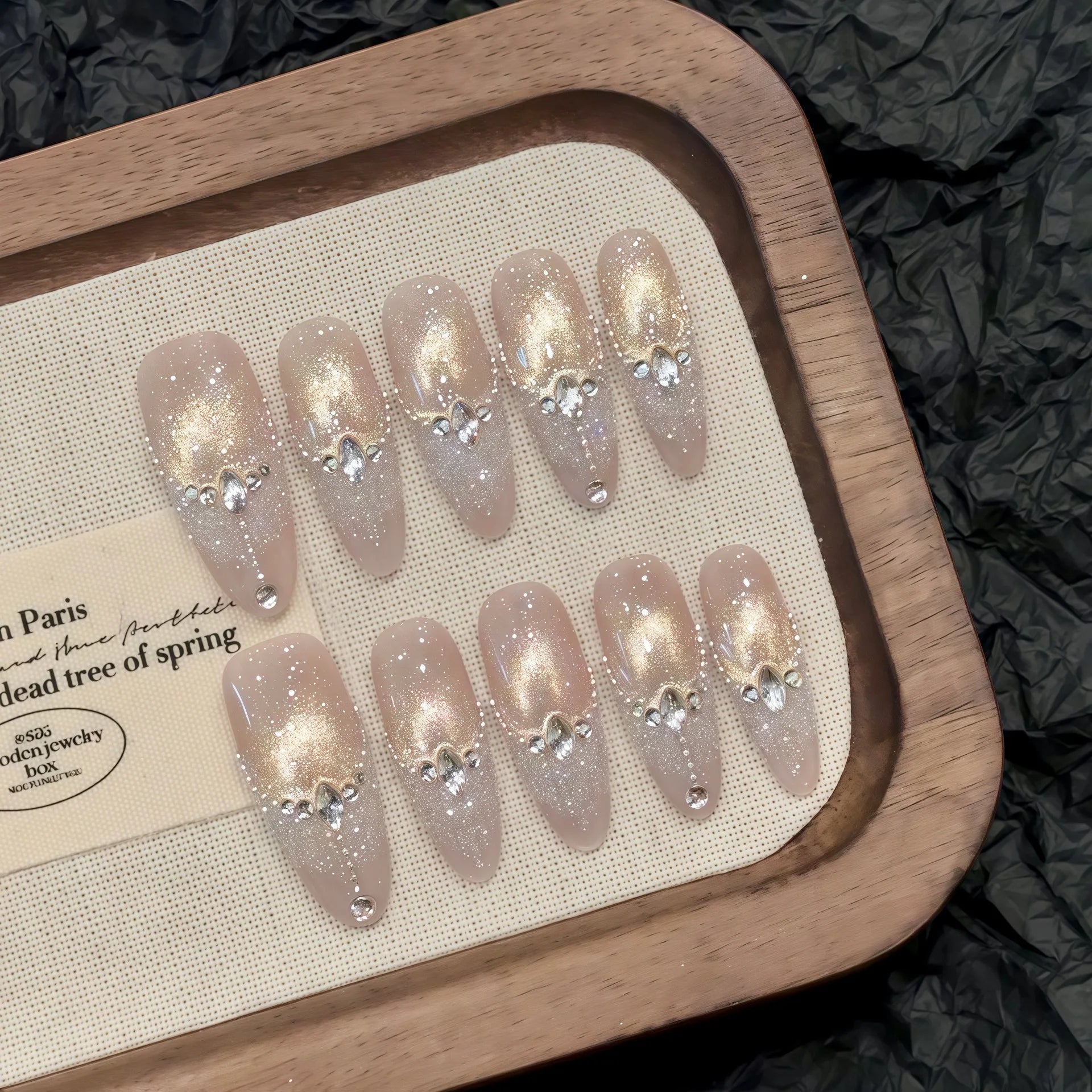 10pcs Handmade Nude Cat Eye Press on Nails Shiny Sequins Design Fake Nails Wearable Short Almond Sweet Korean False Nail Tips Peaceful Pleasures Health and Wellness L
